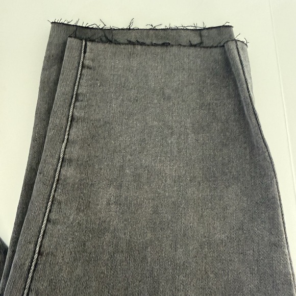 GOOD HART Midrise Skinny Jeans Womens Size 16 Black Wash Distressed Raw Hem - Picture 5 of 12